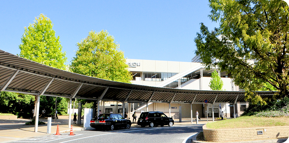 阪急｢西宮北口駅｣南改札口から徒歩1分 雨に濡れずにクリニックまで来院できます